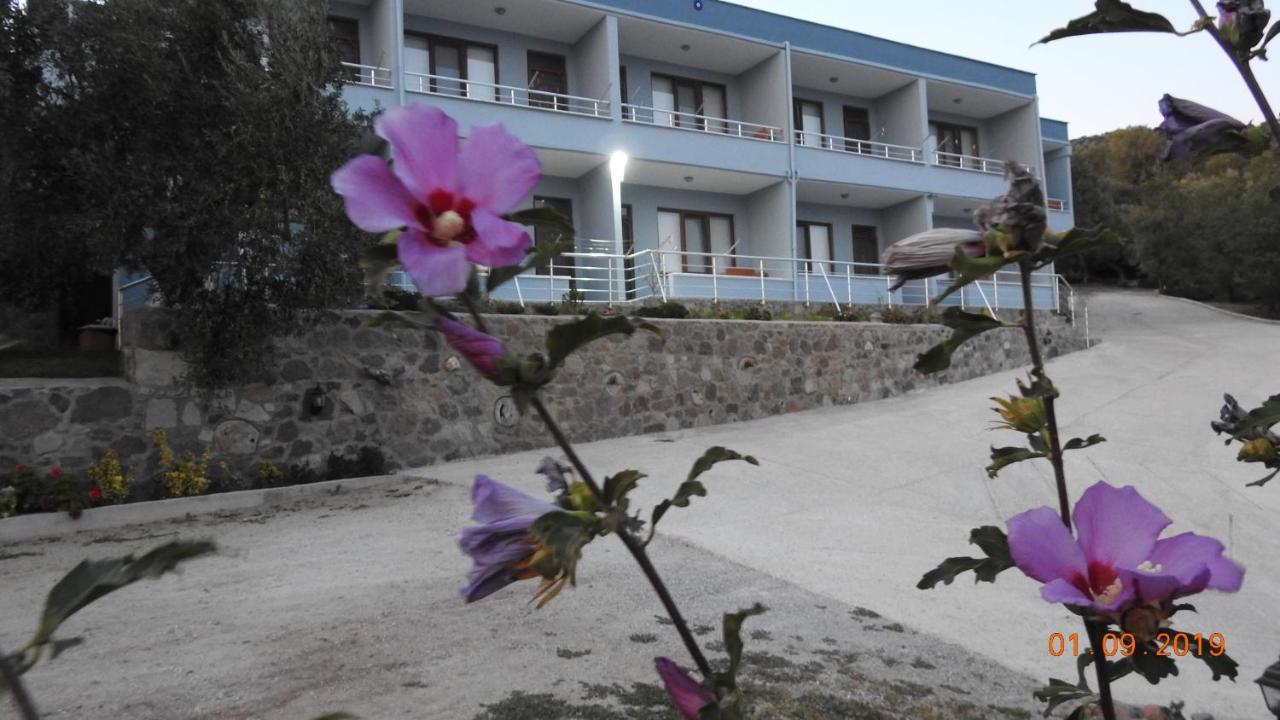 Assos Nazan Motel Restoran Beach Sokakagzi Ngoại thất bức ảnh